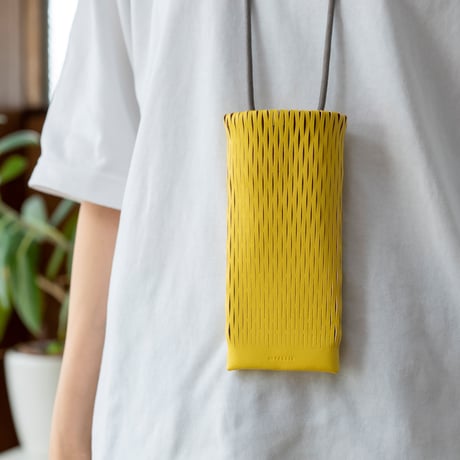 フィットするポーチ　MESH / LEMON
