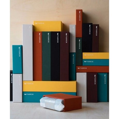 選べるスタイル　3WAY MINI WALLET /  CHOCOLATE