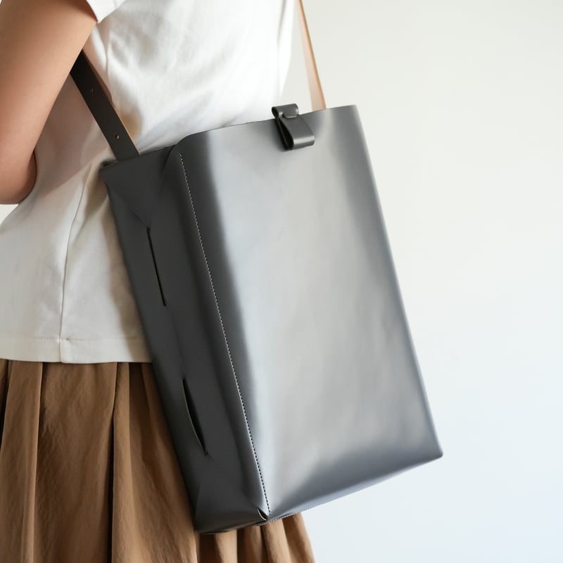 A4マルチトート BOCHS / SLATE | fabrik A4マルチトート BOCHS / SLATE | fabrik