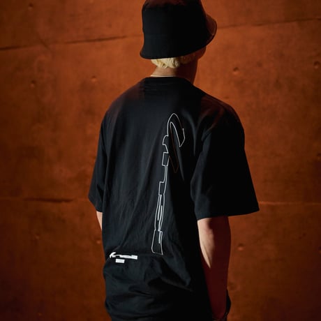 Unsil T-SHIRTS(BLACK)