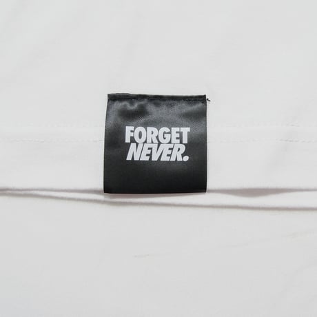 STILL HERE CLASSIC BOX LOGO T-SHIRTS(WHITE)