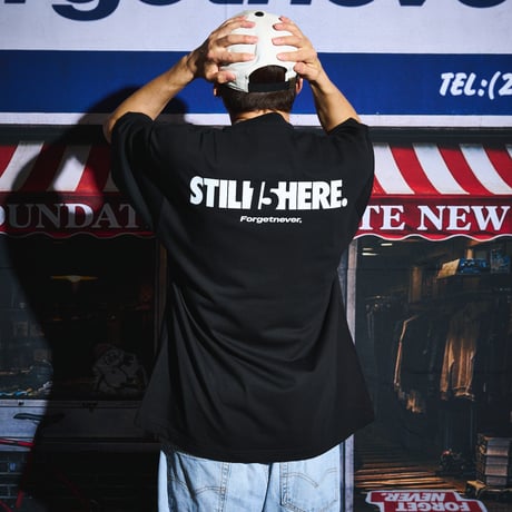 STILL HERE CLASSIC BOX LOGO T-SHIRTS(BLACK)