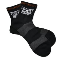 フィルインソックス×FORGET NEVER コラボソックス (BLACK)
