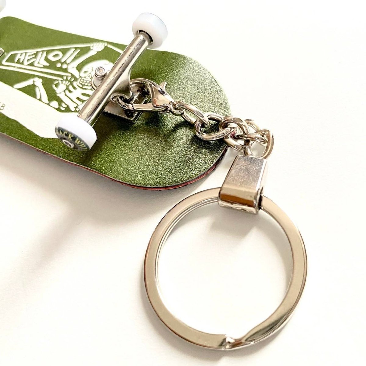 UAG x FORGET NEVER コラボ スケートボードデッキ fit=scale-down,w=1200