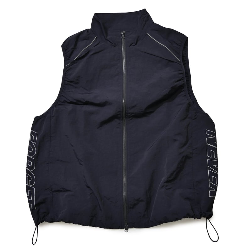 極美品 45R ナイロンのキルティングロングベスト ベルト ロゴ刺繍 黒 SIDE LOGO NYLON VEST (BLACK) | FORGET NEVER CLO