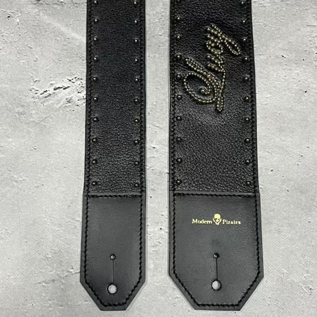 【 60mm Width Soft Leather Guitar Strap / Lucy Spots Design 】（Lucy Model)