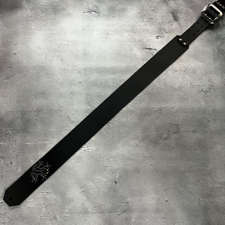 【 60mm Width Hard Leather Guitar Strap / Frog Spots Design 】