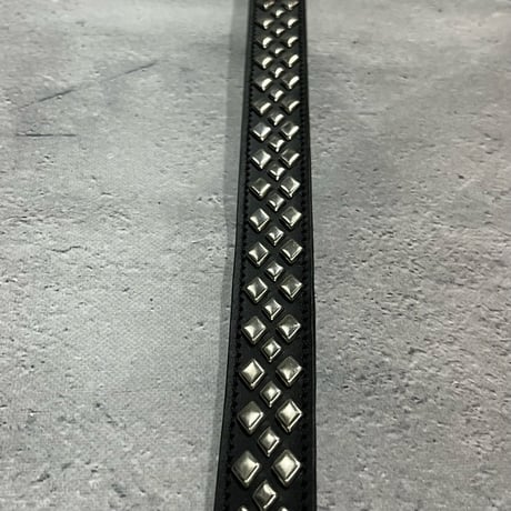 【 24mm Width Hard Leather Guitar Strap / 2×1Row Daiamond Spots Design 】