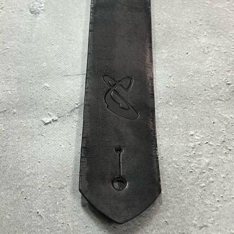 【 42mm Width Vintage Leather Guitar Strap / Vintage Spots Design 002（Black-AQ）】（SUGIZO Model）