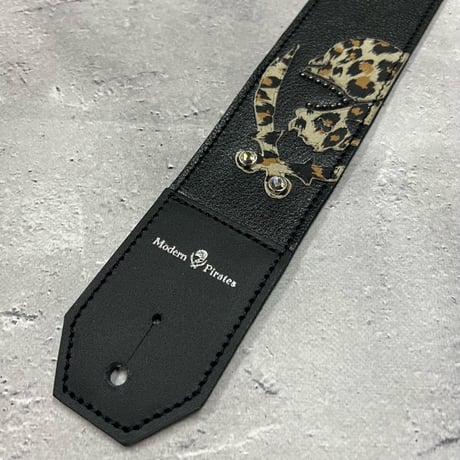 【 50mm Width Soft Leather Guitar Strap / Leopard Skull Design 】