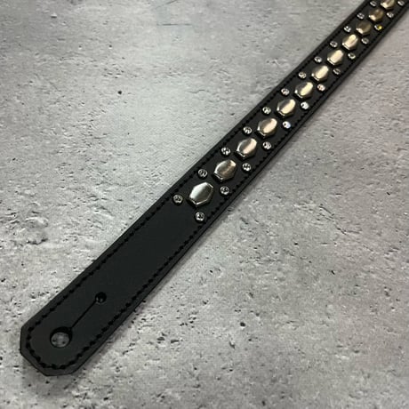 【 24mm Width Hard Leather Guitar Strap / 1Row Hexagon Spots & Rhinestone Design 】