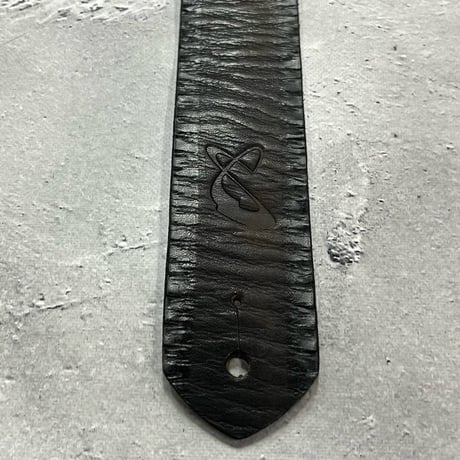 【 42mm Width Vintage Leather Guitar Strap / Vintage Spots Design 002（Black）】（SUGIZO Model）