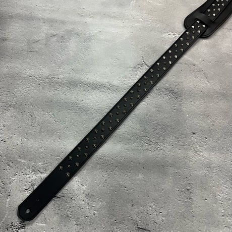 【 30mm Width Hard Leather Guitar Strap / 2×1Row Conical Pyramid Spots Design 】