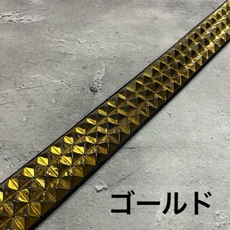【 42mm Width Hard Leather Guitar Strap / 3Row 12mm Pyramid Spots Design 】