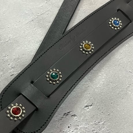 【 24mm Width Hard Leather Guitar Strap / Round Spots & Rhinestone Design 】