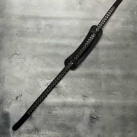 【 24mm Width Hard Leather Guitar Strap / 2×1Row Daiamond Spots Design 】