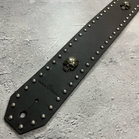 【 50mm Width Hard Leather Guitar Strap / Side Round & Six Skull Spots Design 】