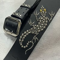 【 60mm Width Hard Leather Guitar Strap / Lizard Spots Design 】