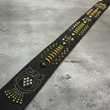 【 60mm Width Hard Leather Guitar Strap / Fusion of Owl & Reptile Spots Design 】（HITSUGI Model）