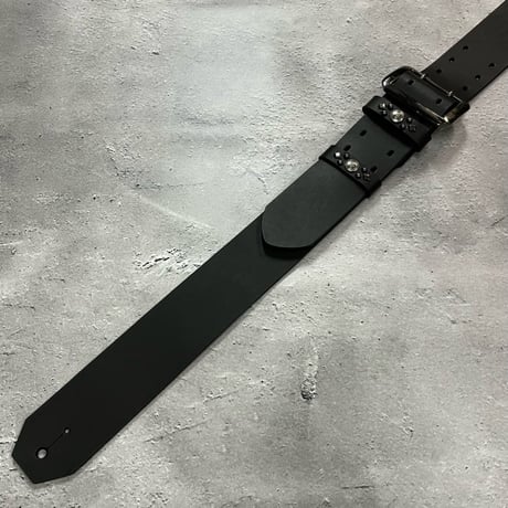 【 50mm Width Hard Leather Guitar Strap / Modern Pirates Skull Spots Design 】