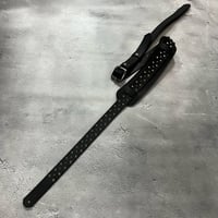 【 30mm Width Hard Leather Guitar Strap / 2×1Row Conical Pyramid Spots Design 】