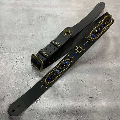 【 42mm Width Hard Leather Guitar Strap / Vintage Spots Design 002 】