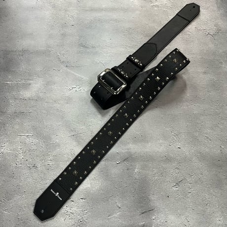 【 50mm Width Soft Leather Guitar Strap / Side & Center Pyramid Spots Design 】