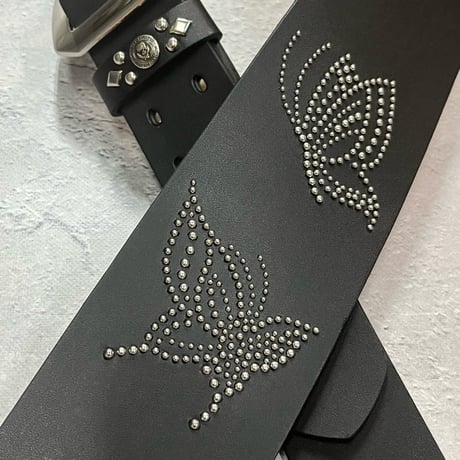 【 70mm Width Hard Leather Guitar Strap / Two Butterflies Spots Design 】