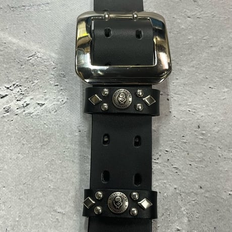 【 35mm Width Hard Leather Guitar Strap / 2Row 15mm Pyramid Spots Design 】