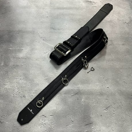 【 50mm Width Soft Leather Guitar Strap / Ring & Heart Key Design 】