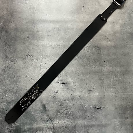 【 60mm Width Hard Leather Guitar Strap / Lizard Spots Design 】