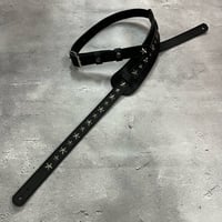 【 24mm Width Hard Leather Guitar Strap / 1Row Star Spots Design 】