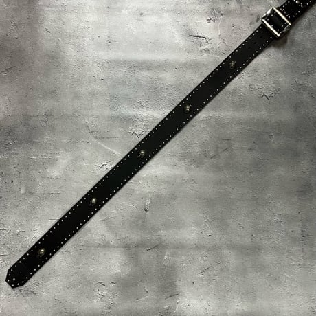 【 50mm Width Hard Leather Guitar Strap / Side Round & Six Skull Spots Design 】