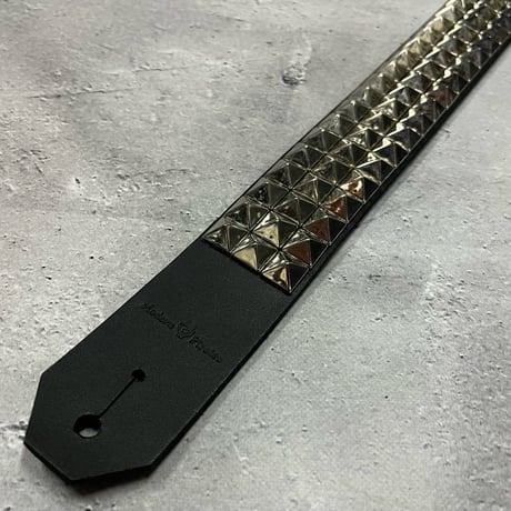 【 42mm Width Hard Leather Guitar Strap / 3Row 12mm Pyramid Spots Design 】
