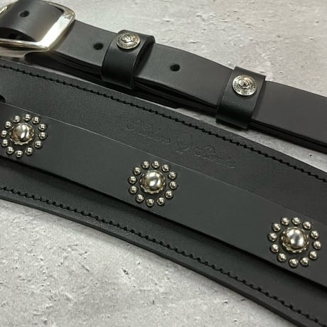 【 24mm Width Hard Leather Guitar Strap / Round Spots Design 】