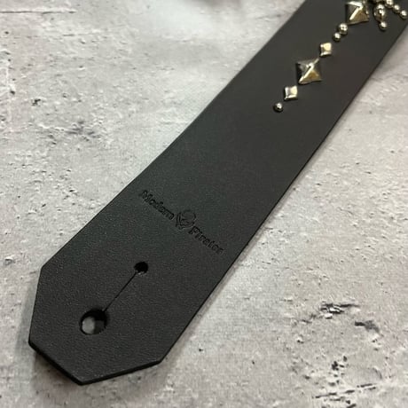 【 Ikebe × Modern Pirates 42mm Width Hard Leather Guitar Strap / Circle Spots Design 】