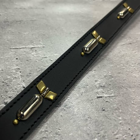 【 24mm Width Hard Leather Guitar Strap / Bomb Spots Design 】