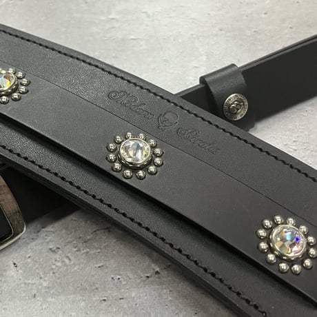 【 24mm Width Hard Leather Guitar Strap / Round Spots &  Swarovski Stone Design 】