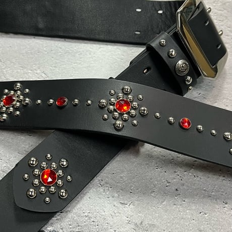 【 42mm Width Hard Leather Guitar Strap / Circle Spots Design 001 】