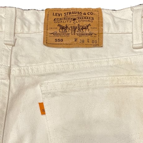 90’s Levi’s 550 White Denim Shorts