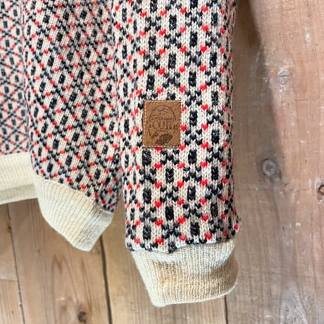 SCANDINAVIAN KNITWEAR Nordic Sweater