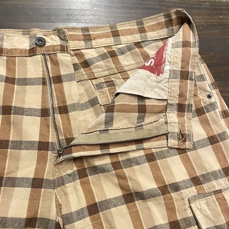Levi’s Cotton Cargo Check Shorts