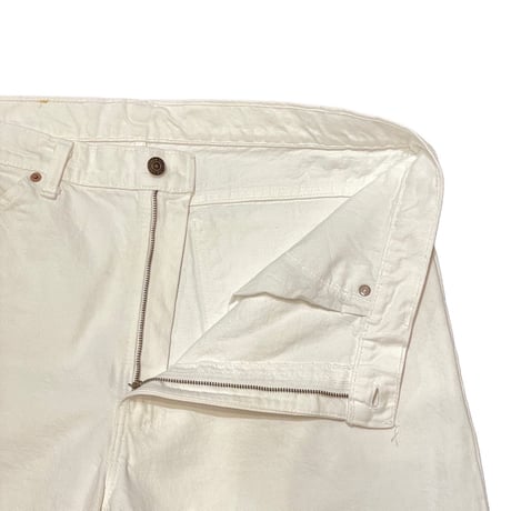 90’s Levi’s 550 White Denim Shorts
