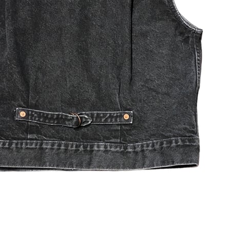 90s Levi’s 77599-0260 Black Denim Vest