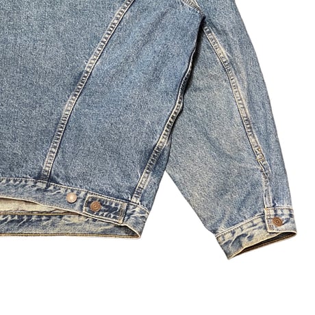 90s Levi’s 75528 Relaxed Trucker Jacket