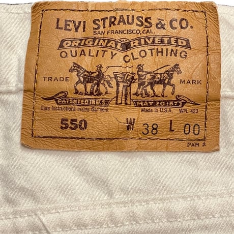 90’s Levi’s 550 White Denim Shorts