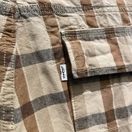 Levi’s Cotton Cargo Check Shorts