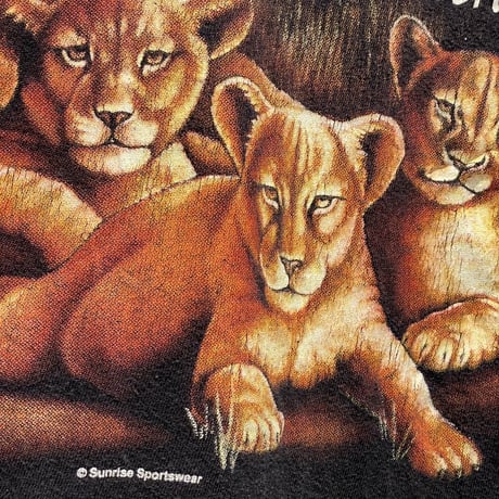 90s Caribbean Dream Lion Print T-Shirt