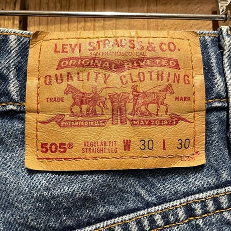 90’s Levi’s 505 Denim Pants W30