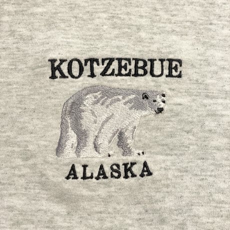 90s FRUIT OF THE LOOM Polar Bear Embroidery T-Shirt
